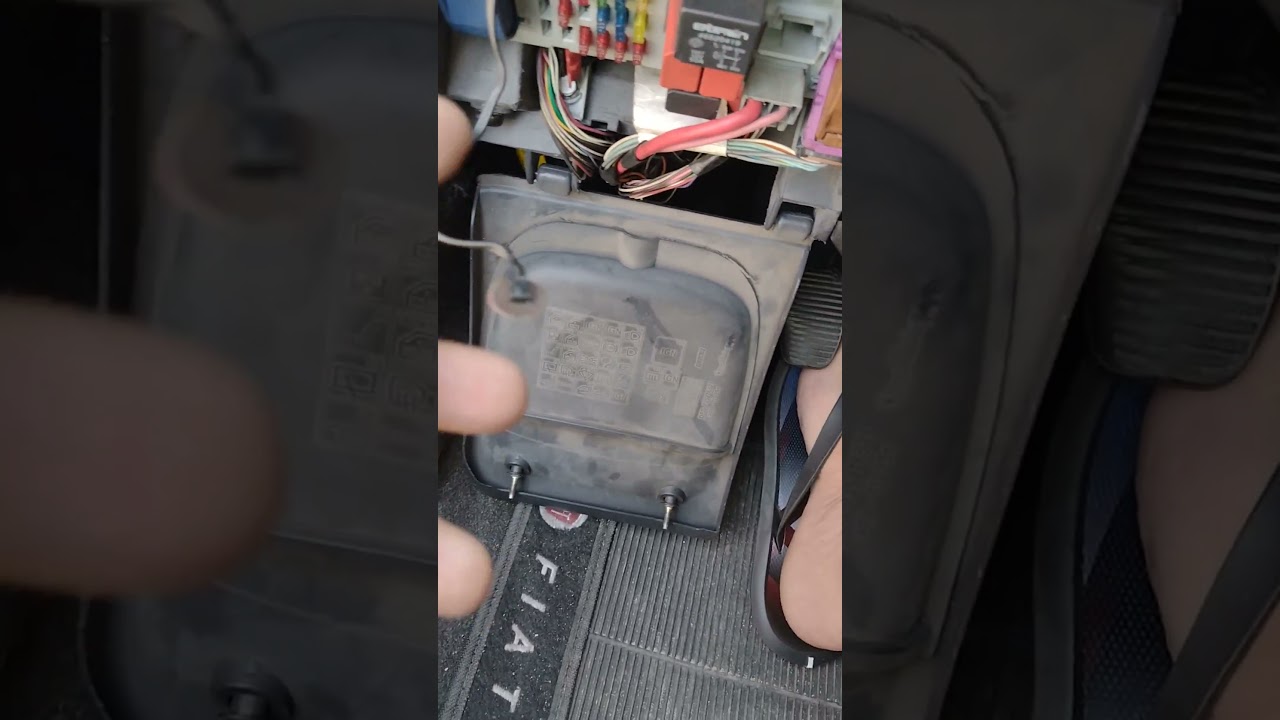 Leia mais sobre o artigo Aprenda a configurar seu alarme Sensocar facilmente!